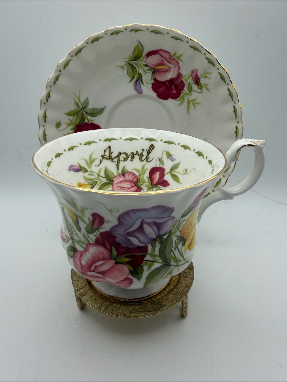vintage Royal Albert "Flower of the Month" April Sweet Pea teacup & saucer